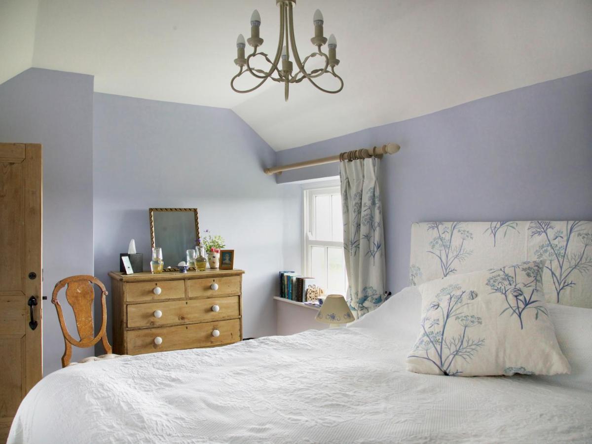Higher Tresmorn Farm Bed & Breakfast Crackington Haven Exterior photo