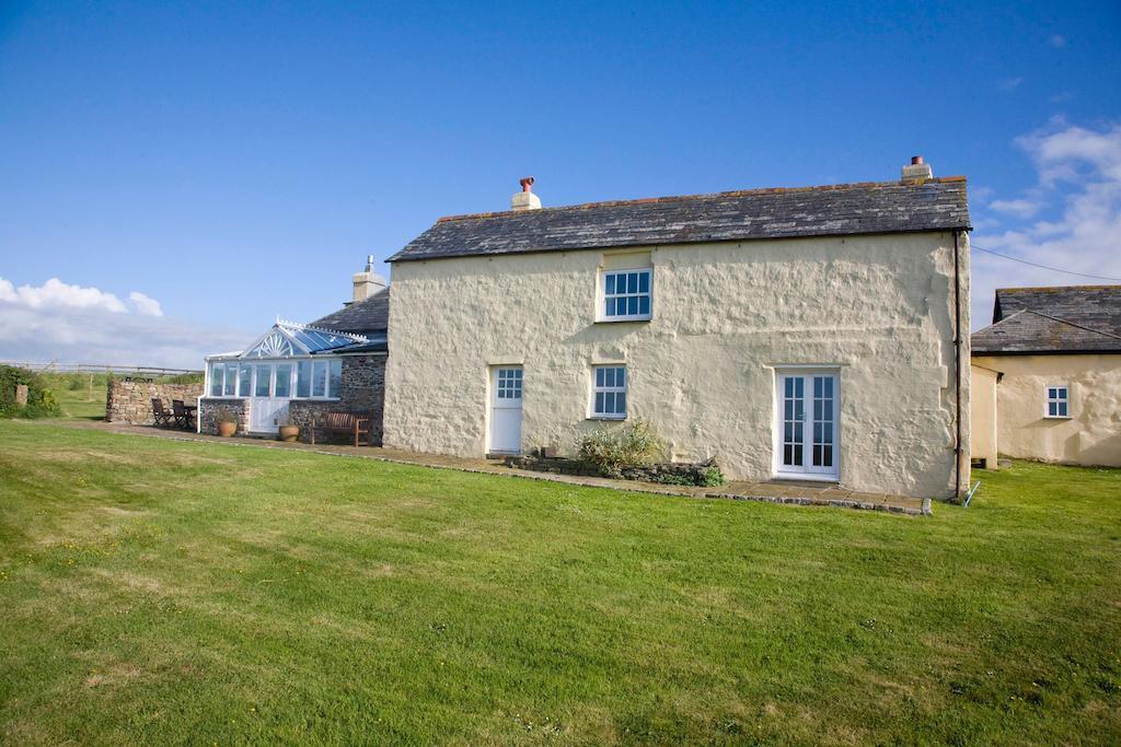 Higher Tresmorn Farm Bed & Breakfast Crackington Haven Exterior photo